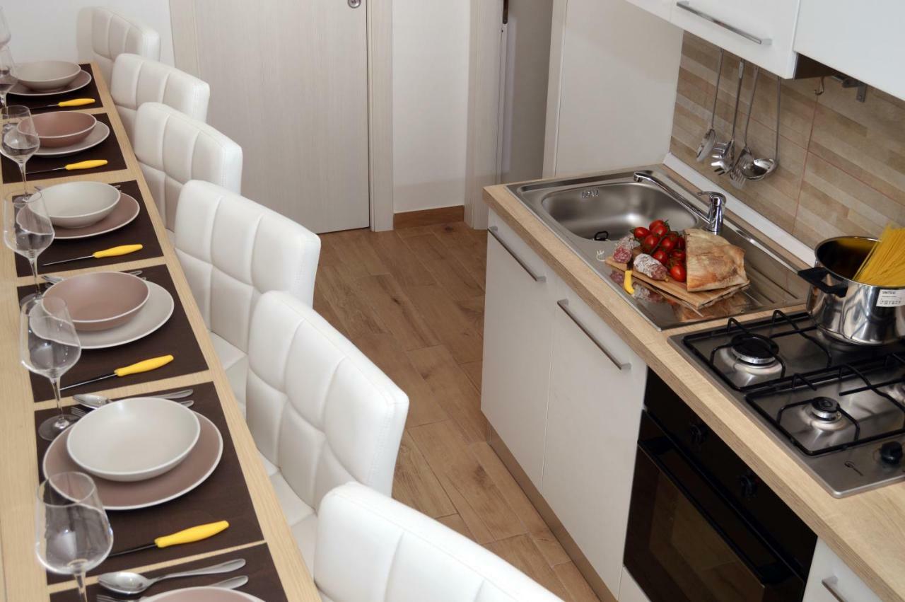 Alexandra Exclusive Apartment Неаполь Экстерьер фото