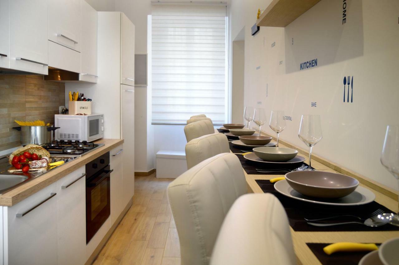 Alexandra Exclusive Apartment Неаполь Экстерьер фото
