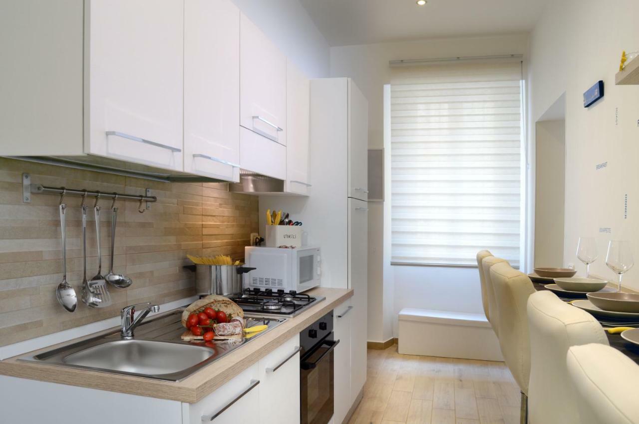 Alexandra Exclusive Apartment Неаполь Экстерьер фото